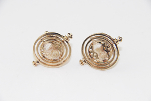 Boutons <span class=keywords><strong>de</strong></span> manchette ZRM Fashion Movie Charm Potter Time Turner <span class=keywords><strong>Hermione</strong></span> <span class=keywords><strong>Granger</strong></span> en alliage <span class=keywords><strong>de</strong></span> zinc triangulaires rotatifs pour bijoux masculins - Anniversaire - Product Image 3