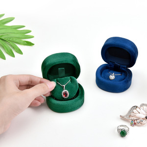 Petite boîte à bijoux rétro en velours, simplicité sans compromis sur la texture, boîte d'emballage pour bijoux, boîte à bijoux de luxe - Product Image 2