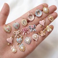 Pendentif Cœur en Cuivre Plaqué Rose avec Nœud Papillon, Bijou Fantaisie Haut de Gamme pour Usage Quotidien, Vente en Gros