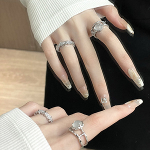 Anillos Irregulares Chapados en Oro Antiguo <span class=keywords><strong>de</strong></span> Moda Francesa Vintage <span class=keywords><strong>para</strong></span> Mujeres y Niñas, con <span class=keywords><strong>Piedra</strong></span> Lunar y Circonita, Regalos <span class=keywords><strong>para</strong></span> Mejores Amigas - Product Image 4