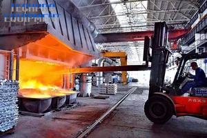 Four à induction 30T personnalisable Combustion régénérative alimentée au gaz naturel pour la fusion de ferraille d'aluminium - Product Image 2