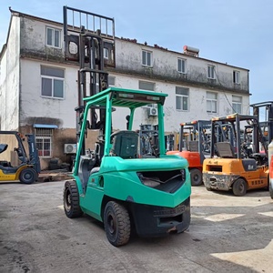 รถยกดีเซลมือสอง 3 ตัน ยี่ห้อมิตซูบิชิ รุ่น FD30NT เสาไฮดรอลิก 3 ท่อน พร้อมชุดเปลี่ยนทิศทางด้านข้าง ยางตัน สภาพดี ราคาถูก - Product Image 5