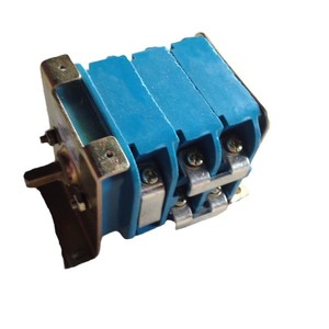 สวิตช์ควบคุมการกลับทิศทางแบบแยกส่วน QC815-60A สวิตช์ปรับเอียงแบบรีเซ็ตด้วยมือ วัสดุเหล็ก แรงดันไฟฟ้า 440V ผลิตที่เมืองเยว่ชิง - Product Image 2