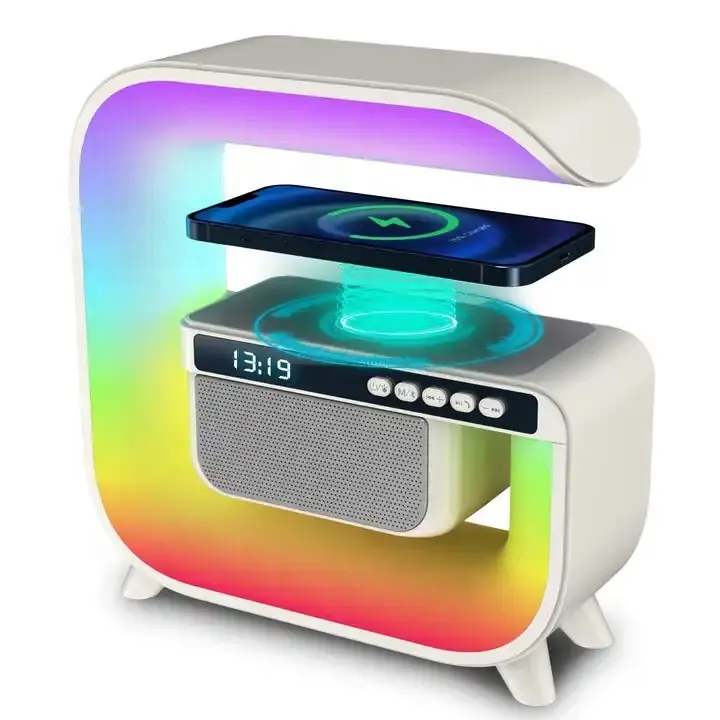 Nieuwe Hot Selling Led Draadloze Oplader Speaker Met Desktop Kloklamp Bluetooth Speaker Met 7 Witte Ruis