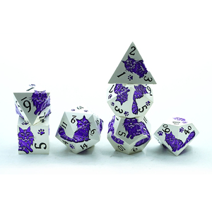 Dungeons & Dragons Juego de dados de metal poliédrico con diseño de Gato Azul 7 piezas Números plateados y negros hechos a mano para juego de mesa - Product Image 3