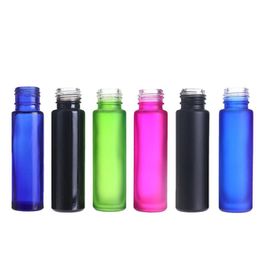 Vente en gros de flacons à bille en verre cylindrique de 30/50 ml, ambre clair, pour huile essentielle, parfum, déodorant à bille - Product Image 5