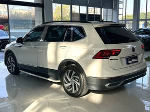 Voiture d'occasion 2023, Volkswagen <span class=keywords><strong>Tiguan</strong></span> L <span class=keywords><strong>pas</strong></span> chère, véhicules économiques, SUV moyen, conduite à gauche, 2023 2024 VW <span class=keywords><strong>Tiguan</strong></span> 330TSI - Product Image 3