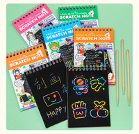 Yuglow Kinder DIY Regenbogen-Kratzkunst-Buch-Set Kreatives Graffiti-Zeichenbuch Kunst-Bastelset für Kindergartenkinder