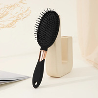 Kit de coiffure professionnel pour hommes Q378 en polypropylène plaqué or noir, six pièces, avec teinture pour cheveux et peigne de coiffage
