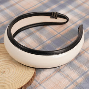 Diademas de Cuero PU de Lujo para Mujer, Color Sólido, Anchas y Brillantes, con Diseño Antideslizante - Product Image 4