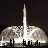 Fuentes de Agua para Jardín y Patio, Fuentes Pequeñas para Piscina, Personalización Colorida, Fuente Danzante Programable