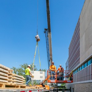 2025 o Projeto Consiste em 174 Painéis Arcis Totalizando Aproximadamente <span class=keywords><strong>4</strong></span>.800 Sq. Ft. Trabalho no Sistema de Trilha para Apoio aos Painéis - Product Image 3