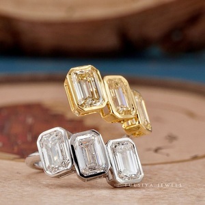 Bague en diamant intemporelle de haute joaillerie avec sertissage sécurisé à quatre griffes et savoir-faire exceptionnel pour une utilisation durable - Product Image 3