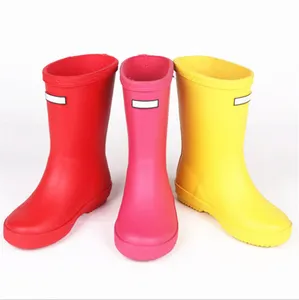 彩色防滑短款防水流行简约儿童威力儿童橡胶雨靴