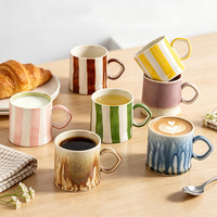 Taza de Café de Cerámica con Logotipo Personalizado, Diseño de Bloques de Color y Rayas, Vajilla OEM para Cafetería, Restaurante y Venta al por Menor