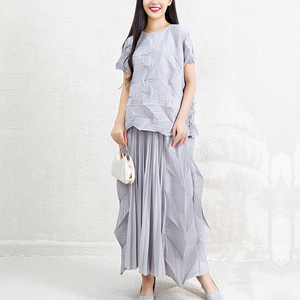 Conjunto de Falda y Top Casual de Dos Piezas Miyake, Diseño 2026, Conjunto Irregular de Dos Piezas para Mujer - Product Image 2