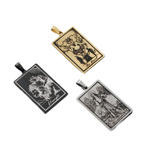 Colgante de tarjeta de Tarot de 22 cartas de acero inoxidable Retro europeo <span class=keywords><strong>y</strong></span> americano Jingxiang, titanio galvanizado al vacío de 18K para hombre N - Product Image 1