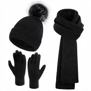 <span class=keywords><strong>Ensemble</strong></span> <span class=keywords><strong>bonnet</strong></span>, écharpe, gants tactiles et bandeau en acrylique tricoté avec pompon <span class=keywords><strong>pour</strong></span> <span class=keywords><strong>femme</strong></span>, personnalisable, idéal <span class=keywords><strong>pour</strong></span> l'hiver en extérieur - Vente en gros - Product Image 1