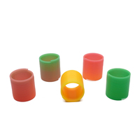 Vente en gros de jouets promotionnels en plastique en forme de cercle arc-en-ciel de 2,5 cm, mini-jouets promotionnels bon marché, petits cadeaux gratuits