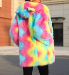 Chaqueta Elegante de Invierno para Mujer, con Capucha de Piel Sintética, Estampada, Cierre Doble Abotonado, Prenda Exterior Moderna y con Estilo - Product Image 6