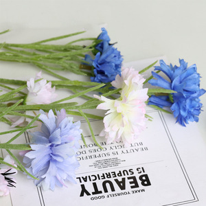 Margherite artificiali a <span class=keywords><strong>3</strong></span> teste di alta qualità fiori colorati di <span class=keywords><strong>margherita</strong></span> di seta INS decorazione di nozze Showroom Design - Product Image 5
