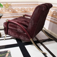 Fauteuil de détente de luxe au design nordique en tissu velours rouge pour salon
