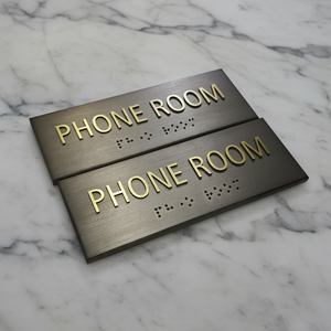 Plaque <span class=keywords><strong>de</strong></span> porte personnalisée en acrylique avec nom d'<span class=keywords><strong>entreprise</strong></span> et numéro Braille pour hôtel - Vente chaude - Product Image 2