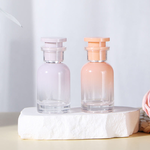 High Quality Luxury 30ml 50ml Clear <b>Empty</b> Refillable Perfume Glass <b>Bottle</b> Custom <b>Spray</b> Pump Screen Printed Packaging for - Product Image 3