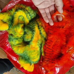 Strisce di Pelliccia di Coniglio per la Realizzazione di Mosche Artificiali, Disponibili in Colori Singoli/Doppi/Tripli, Attrezzatura per la <span class=keywords><strong>Pesca</strong></span> a Mosca, Vendita all'Ingrosso - Product Image 1