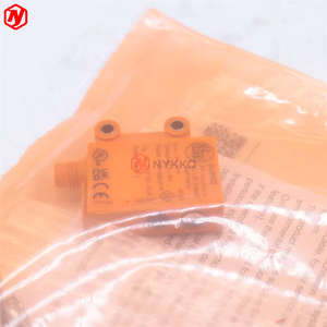Original Ifm OJ5122 a Laser Triangulation Sensor With a 30 to 300mm <b>Range</b> for High Resolution Positioning Tasks OJ5122 - Product Image 5