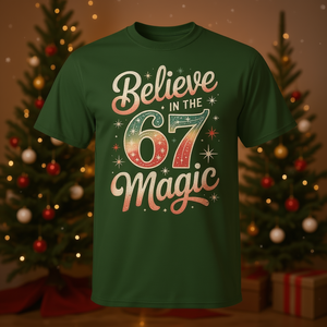 T-shirt de Noël vintage Believe In The 67 Magic - Product Image 3