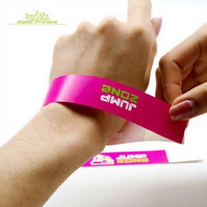 Bracelets en papier Tyvek personnalisables à usage unique avec code QR pour enfants, pour <span class=keywords><strong>les</strong></span> parcs d'attractions, Chine 2026 - Product Image 1