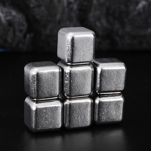 Glaçons en titane réutilisables Pierres à <span class=keywords><strong>whisky</strong></span> non fondantes Pierres réfrigérantes rechargeables pour <span class=keywords><strong>whisky</strong></span> et autres boissons - Product Image 6