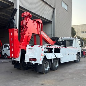 Camión Grúa de Servicio Pesado HOWO NX 6x4 de 25 Toneladas con Plataforma y Elevador Combinados para Rescate en Carreteras Urbanas y Remolque de Vehículos Ligeros - Product Image 5