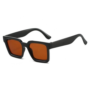 Lunettes de soleil carrées de luxe de haute qualité, logo personnalisé, lunettes de soleil colorées tendance pour hommes et femmes, UV400 - Product Image 4