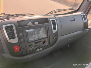 Nuevo camión de carga de 5 toneladas, camión ligero 4x2, minivan de doble cabina con volante a la izquierda, asientos de una sola fila, cámara trasera, diésel, China - Product Image 6