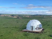 Tente dôme géodésique de glamping OEM, tailles 4M, 5M, 6M, 7M, 8M, 9M, 10M, 15M, en tissu PVC, ignifuge, tente dôme de luxe toutes saisons pour l'extérieur