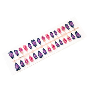 30 faux ongles exquis en amande 3D à motifs floraux, style français ondulé, prêts à poser pour manucure DIY, usage quotidien, fête, vente en gros - Product Image 4