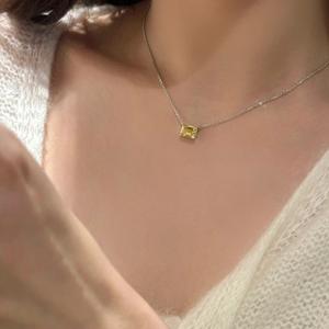 Collier pendentif en argent pur S925, élégant, luxe léger, perle blanche australienne, forme en Y, avec pompon extensible, design clavicule - Product Image 2