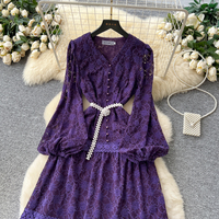 Robe décontractée élégante pour femme, en dentelle violette, à manches longues, coupe trapèze, col en V, ceinture perlée, longueur midi, pour le quotidien