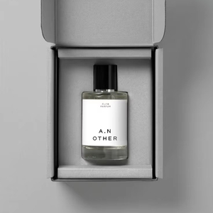 Hộp giấy đựng nước hoa cao cấp, thiết kế theo tiêu chuẩn ISO 9001, in nổi, bao bì mỹ phẩm trống, dành cho nước hoa - Product Image 1