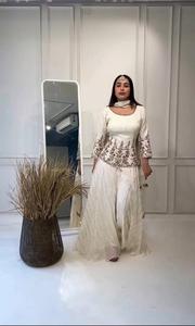 อินเดียชาติพันธุ์สวมใส่เครื่องแต่งกายสามชิ้นชุดเสื้อผ้าผู้หญิงพิมพ์อินเดีย Kurtis พร้อมกางเกง Palazzo คุณภาพสูงวัสดุ - Product Image 3