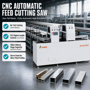 Scie à découper automatique CNC sans queue JUNDE à alimentation automatique, entraînée par un servomoteur, pour profilés de murs-rideaux en aluminium - Product Image 3