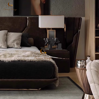 Lit double en bois de style italien moderne et luxueux, en cuir véritable, haut de gamme, sur mesure, taille super king, pour villa