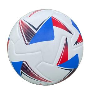 Vente en gros directe d'usine Conception personnalisée Taille 5 Ballons de football gonflables en PVC Léger cousu à la machine Collé thermique direct - Product Image 2