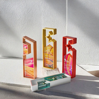 Trophées Métalliques de Luxe Forme Rectangulaire Finition Polie Design Gravé - Options Or/Argent/Bronze pour Promotion et Décoration Intérieure