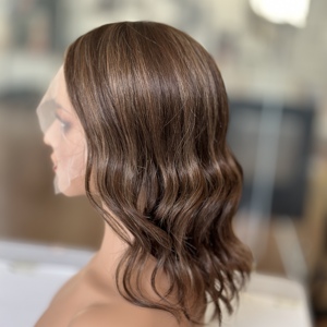 باروكة طبية جاهزة للشحن بدون غراء، بقاعدة حريرية وسيليكون، بلون بني متدرج، مصنوعة من شعر بشري خام لعلاج الثعلبة أو السرطان - Product Image 1