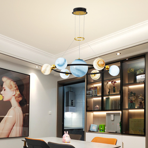 Plafonnier led suspendu en forme d'étoiles dans un espace, design moderne minimaliste, disponible en <span class=keywords><strong>rouge</strong></span> et en <span class=keywords><strong>bleu</strong></span>, idéal pour la <span class=keywords><strong>chambre</strong></span> d'un enfant, une <span class=keywords><strong>chambre</strong></span> à coucher ou un garçon ou une fille - Product Image 2