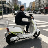 Scooter électrique à 2 roues pour adultes, de haute qualité, best-seller, moteur PM 1200W haute vitesse, équipé de pneus de 10 pouces