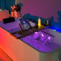 Vente chaude Design moderne Baignoire spa en acrylique autoportante Hôtel Utilisation Whirlpool Jacuzzier à jet avec ozone Air Hydro Massage